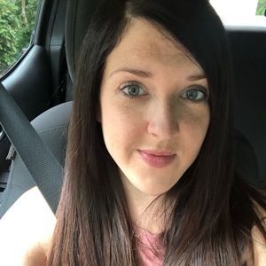 Meet your Posher, Whitney